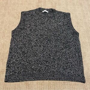 {Zara} Black and White Knit Sweater Vest - Size M